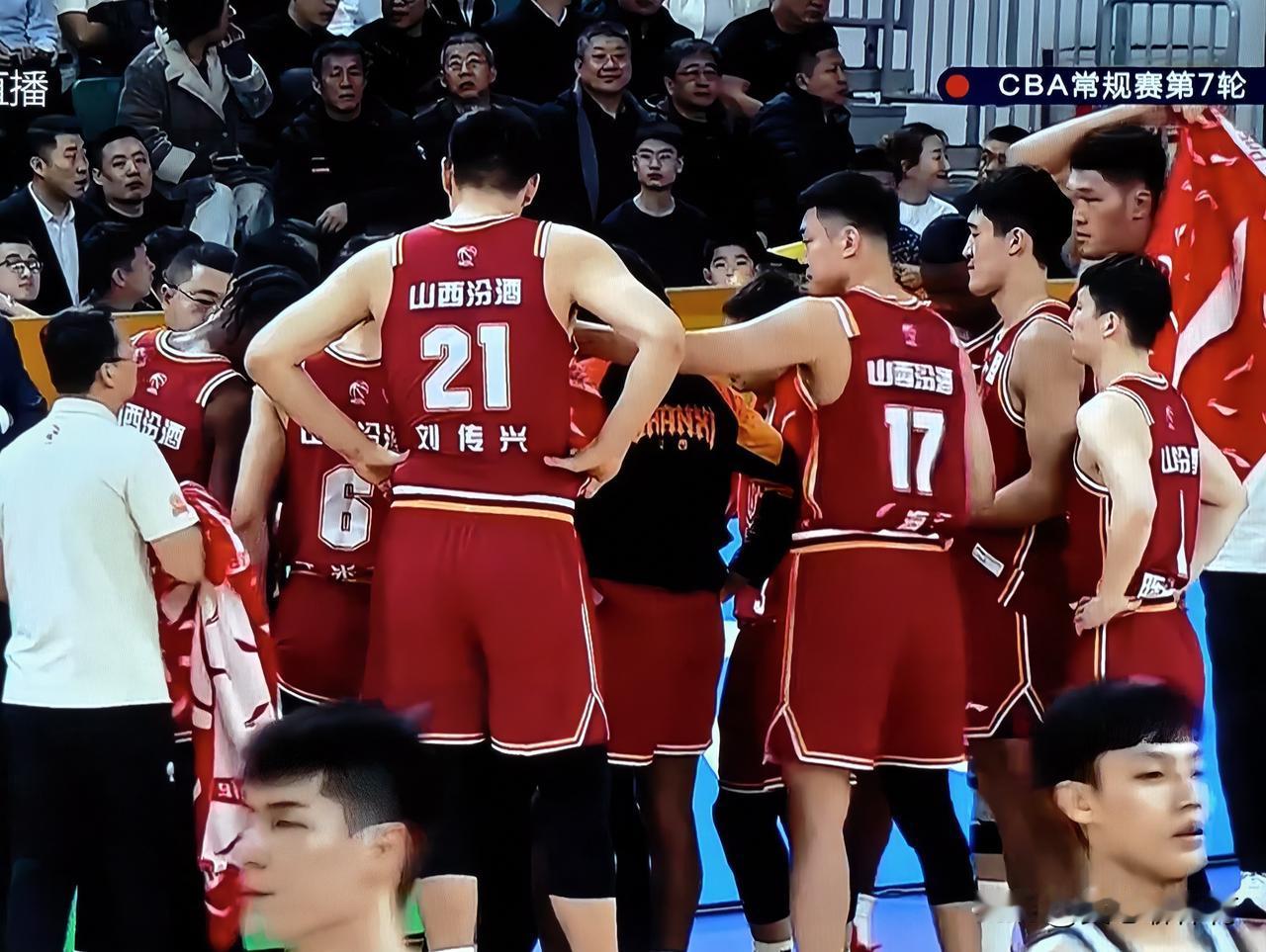 山西汾酒VS广东东阳光看点:1、如何防守迪亚洛等强力锋线的冲击[捂脸哭][捂脸哭]