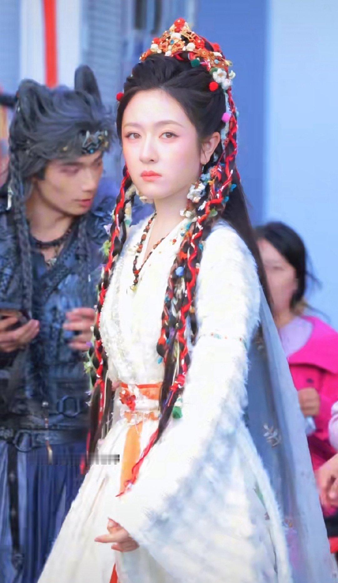 #李兰迪千夜奇谭#异域风神女！一只毛茸茸的小雪团[爱心]#李兰迪千云兮##李兰迪#​