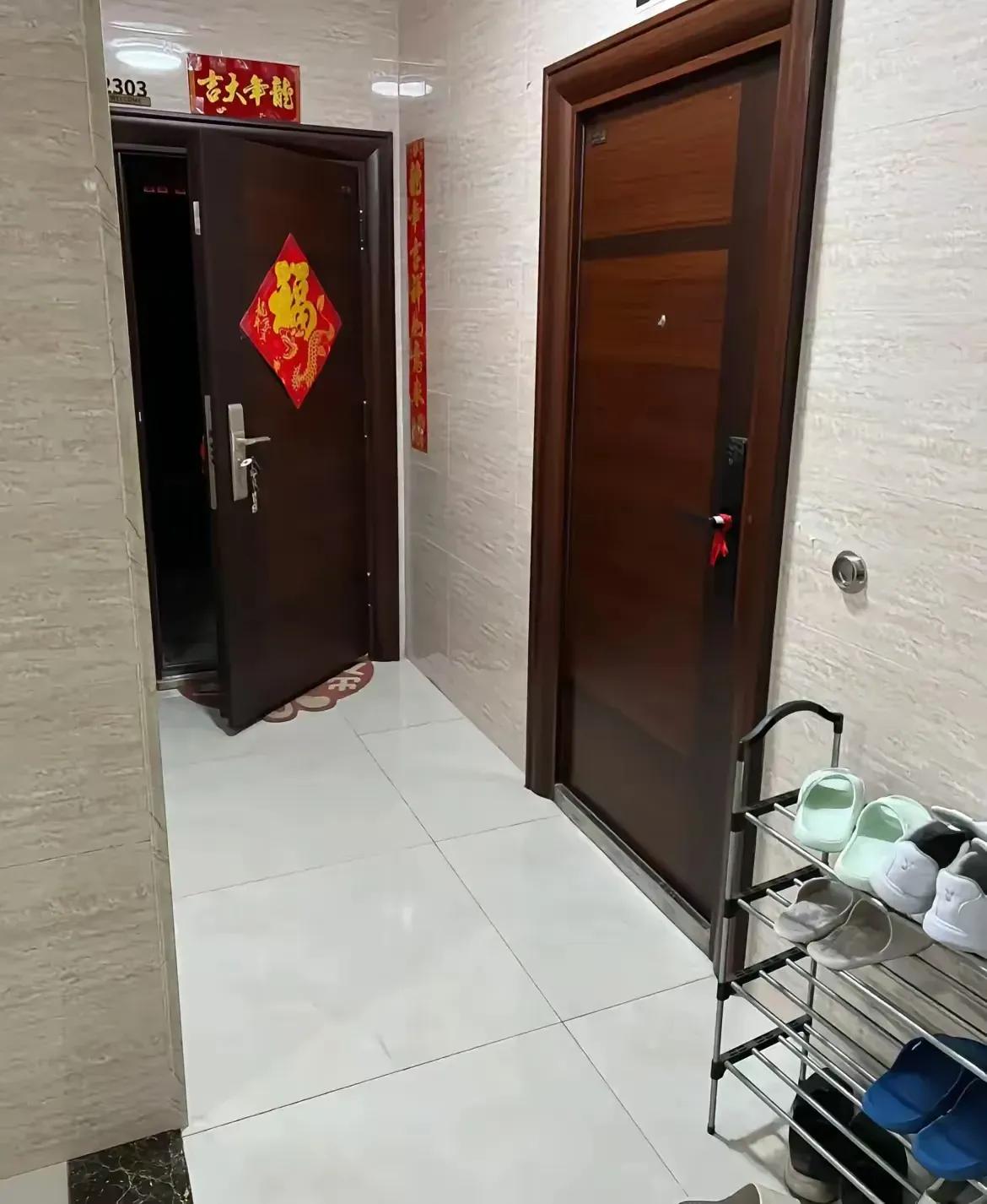 我养大的继子考入公务员那天，他亲妈到单位吵着要认亲，我没拦，儿子却说要回归亲生家