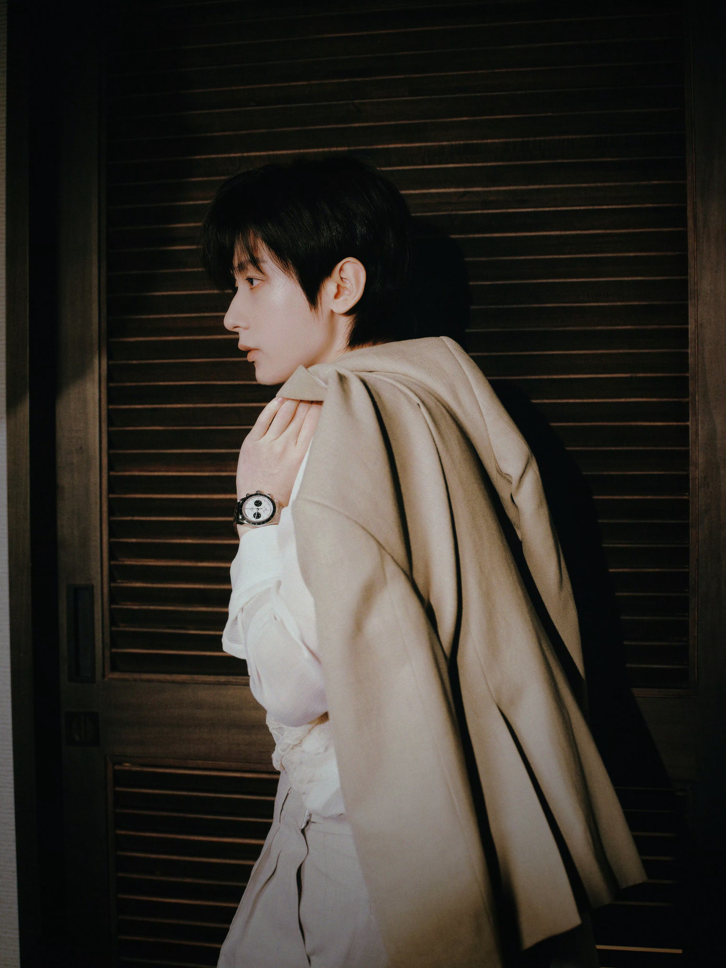 成毅×今日TUDOR直播造型大片📸风格大赏