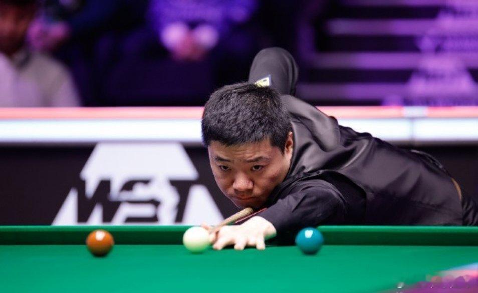 斯诺克英锦赛丁俊晖斯诺克英锦赛：80四虎包揽四强，丁俊晖、张安达、庞俊旭淘汰。