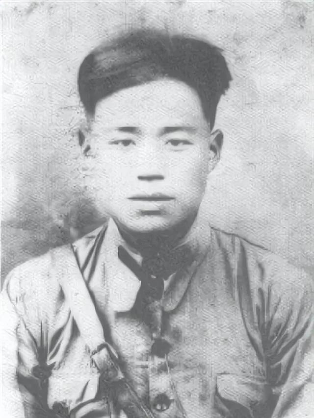 1978年，胃癌晚期的王近山已经气若游丝。突然，他攥着子女的手反复叮嘱：“记住，