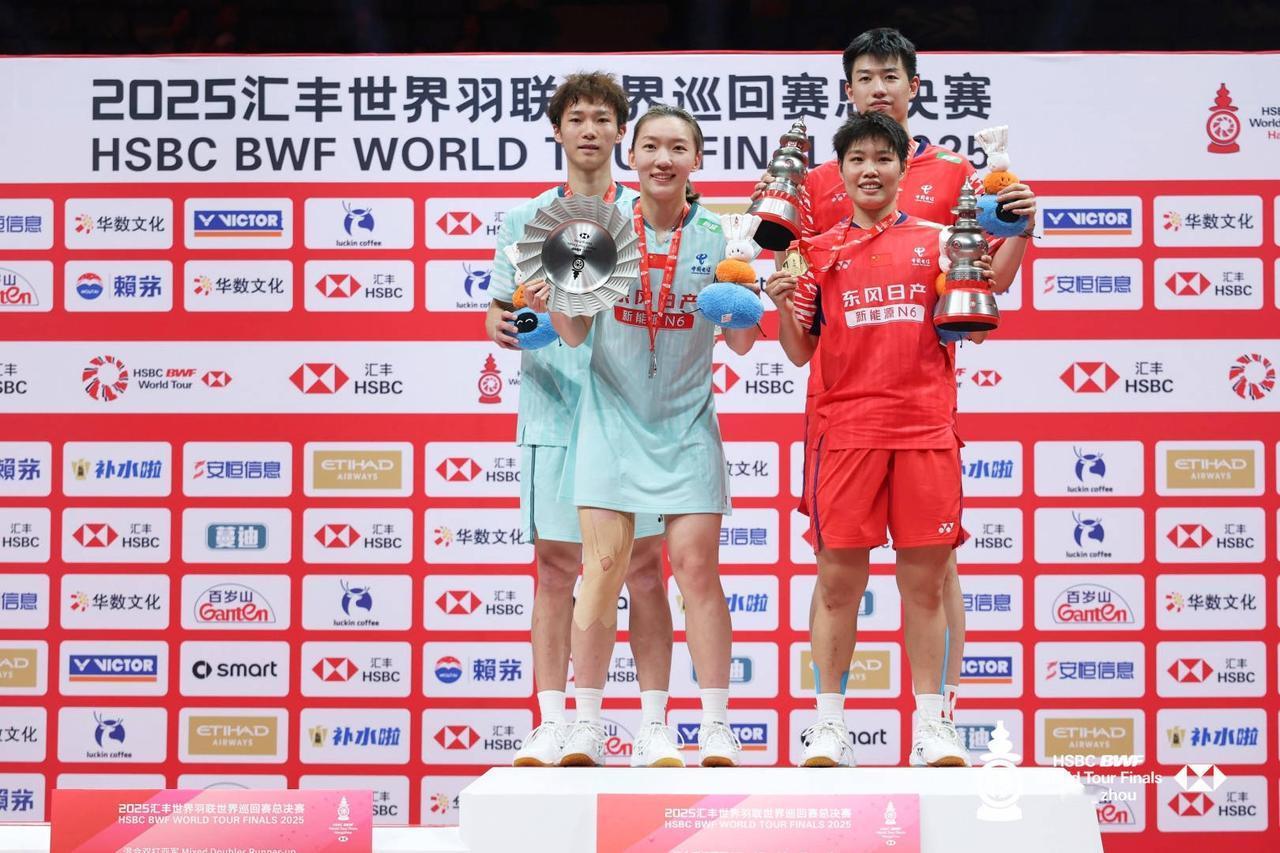 年终总决赛最大赢家还是韩国佬，国羽屈居第二了，法国队第三今天决赛全部结束，韩