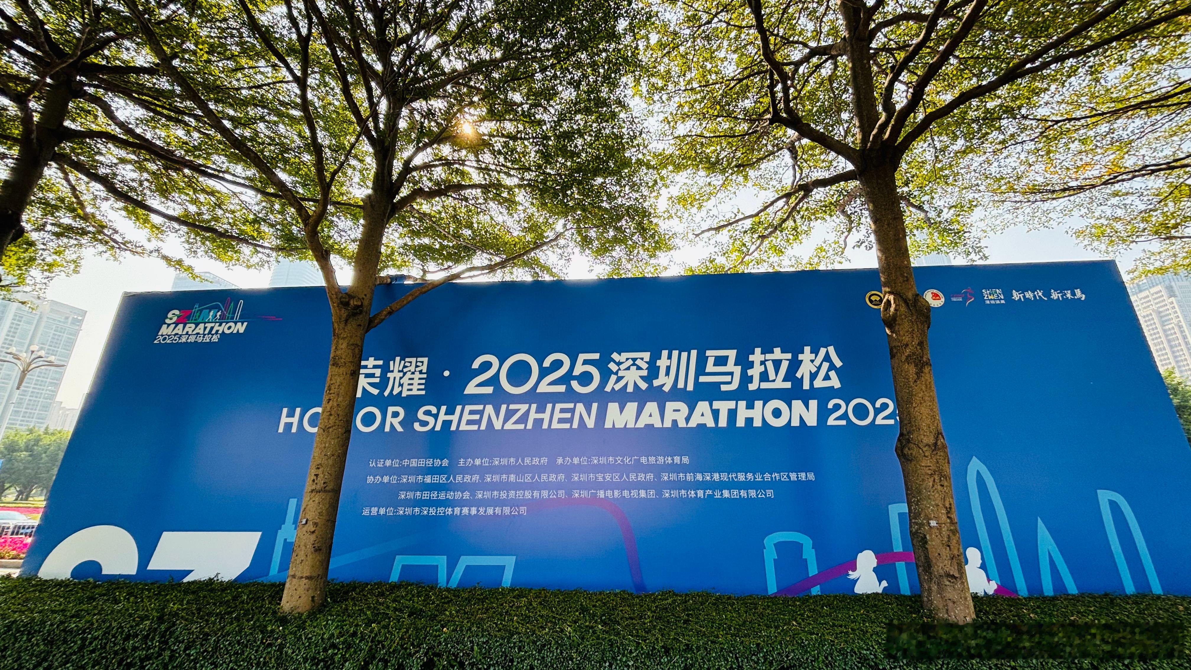 战略思维：一个人不管他有多么聪明，如果他没有战略思维，终究难成大器，往往只凭欲望