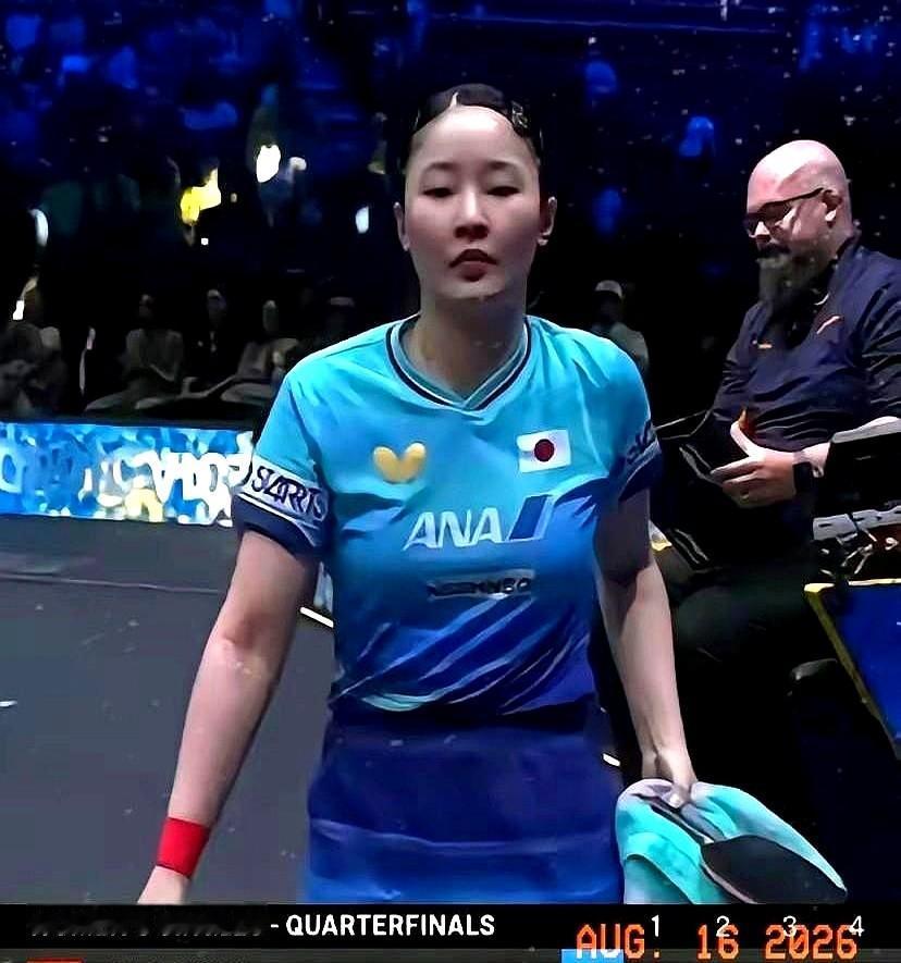 7比10落后，对手手握3个赛点，张本美和突然像被拔了情绪插头。横滨夺冠才休4