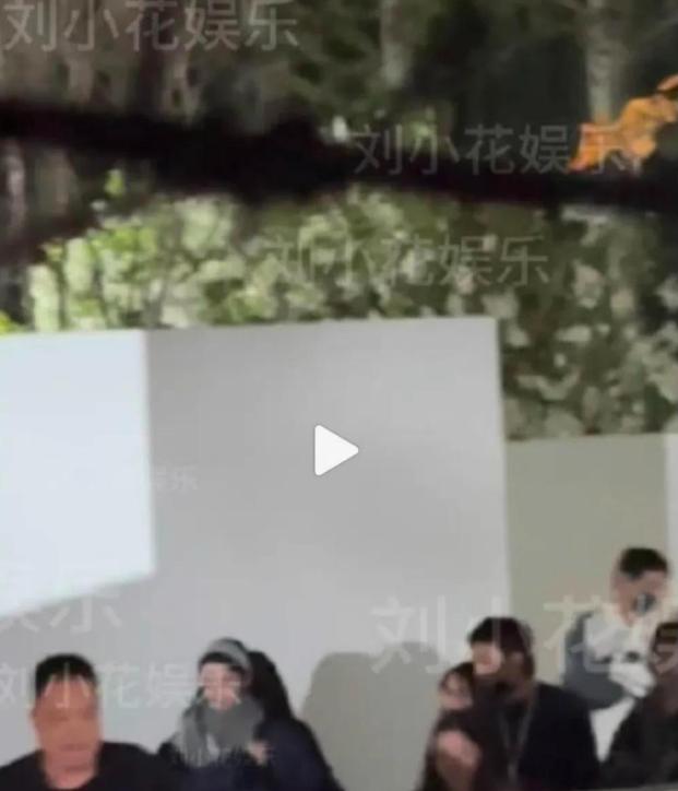 细节藏不住！热巴陈飞宇情侣手链被扒，男方被曝去女方酒店过夜。迪丽热巴和陈飞宇