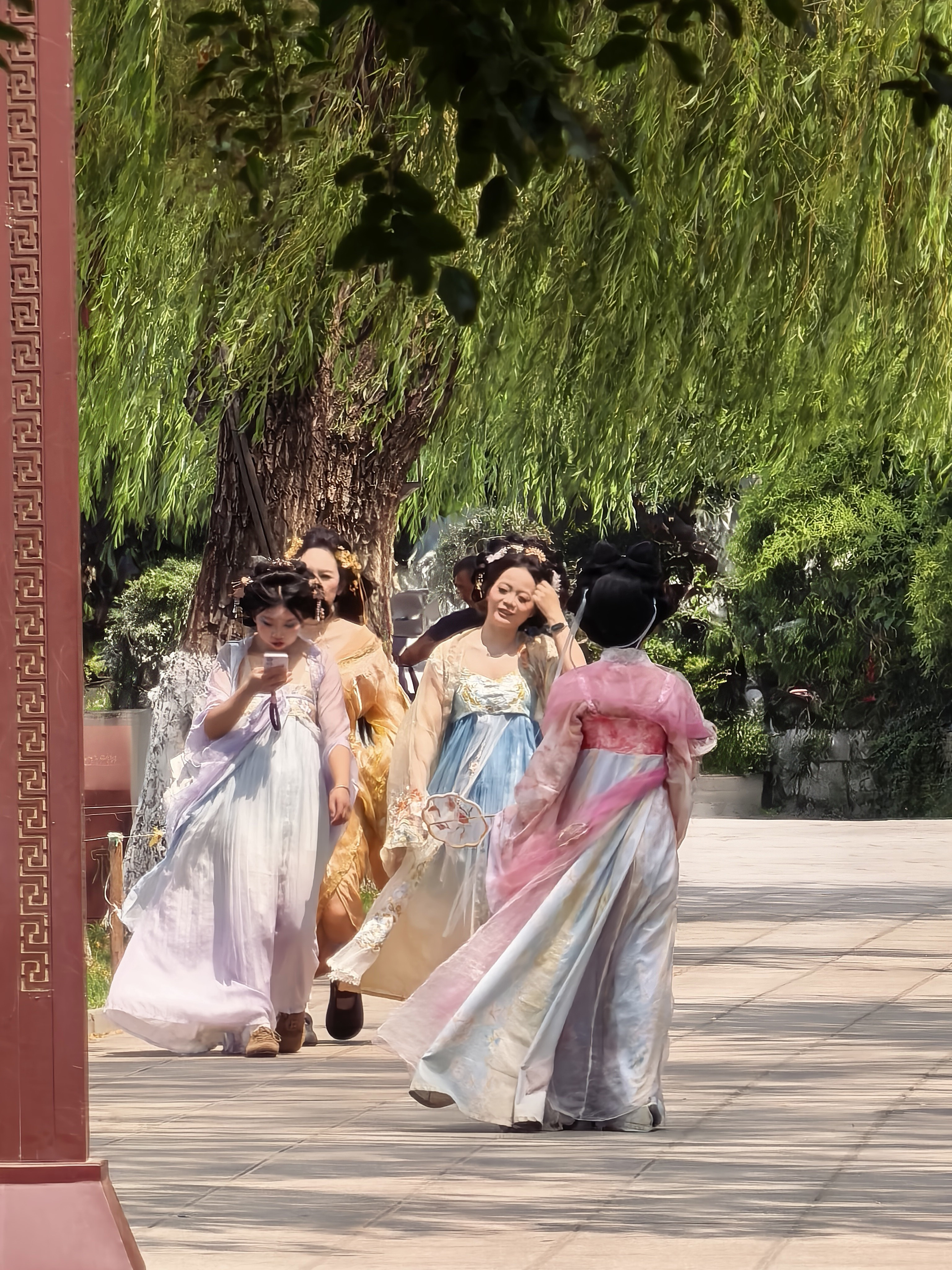 大明湖的古风雅韵……济南红藕香生夏欲秋。济南·大明湖景区
