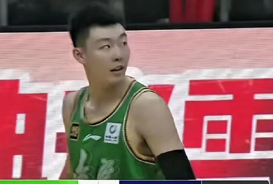 大牙俞泽辰站起来了，全队最高分！在刚刚结束的辽宁男篮邀请赛第二场锦州站，辽宁男
