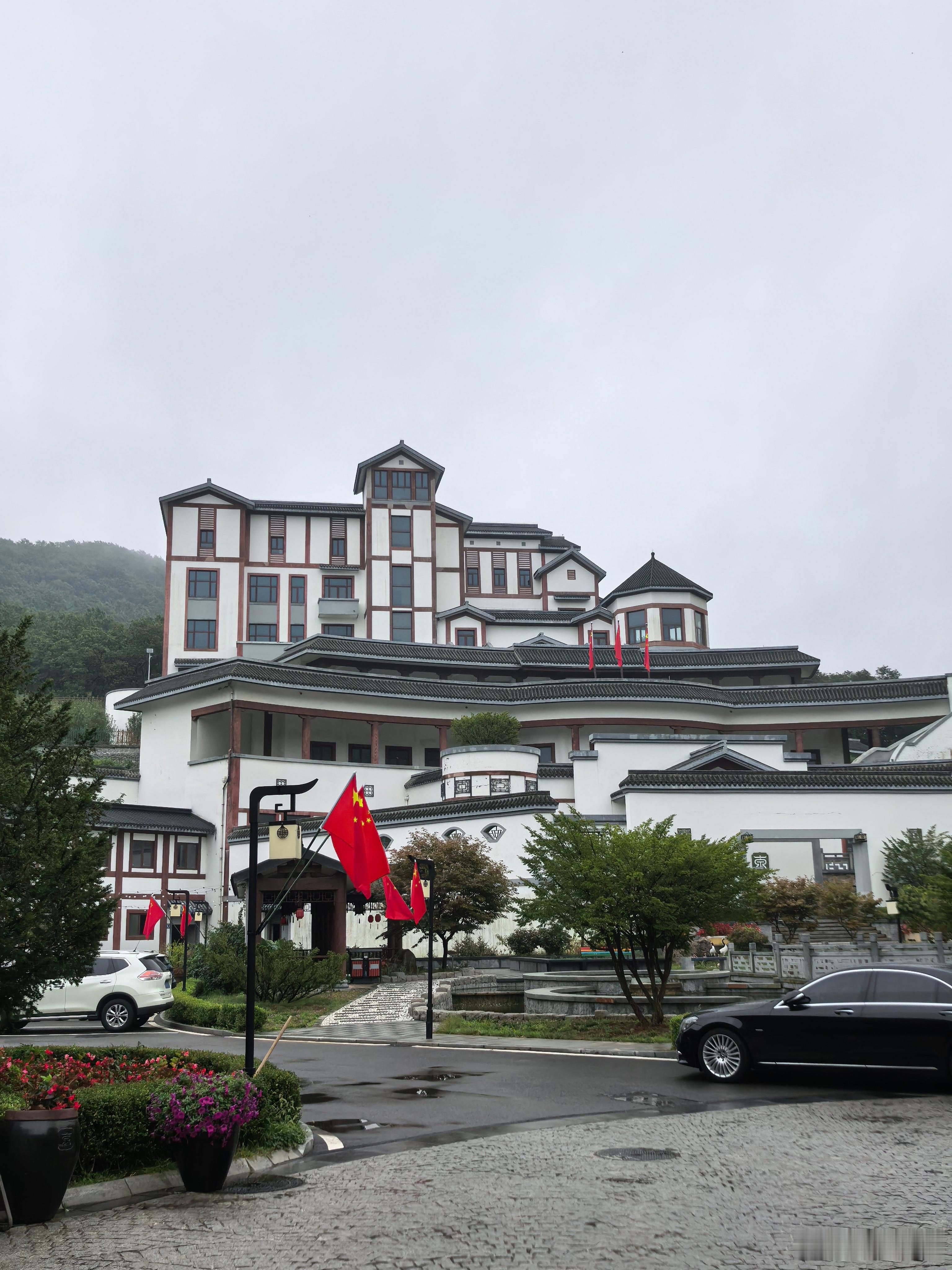假期结束，明天开工[加油][加油]大连​​​