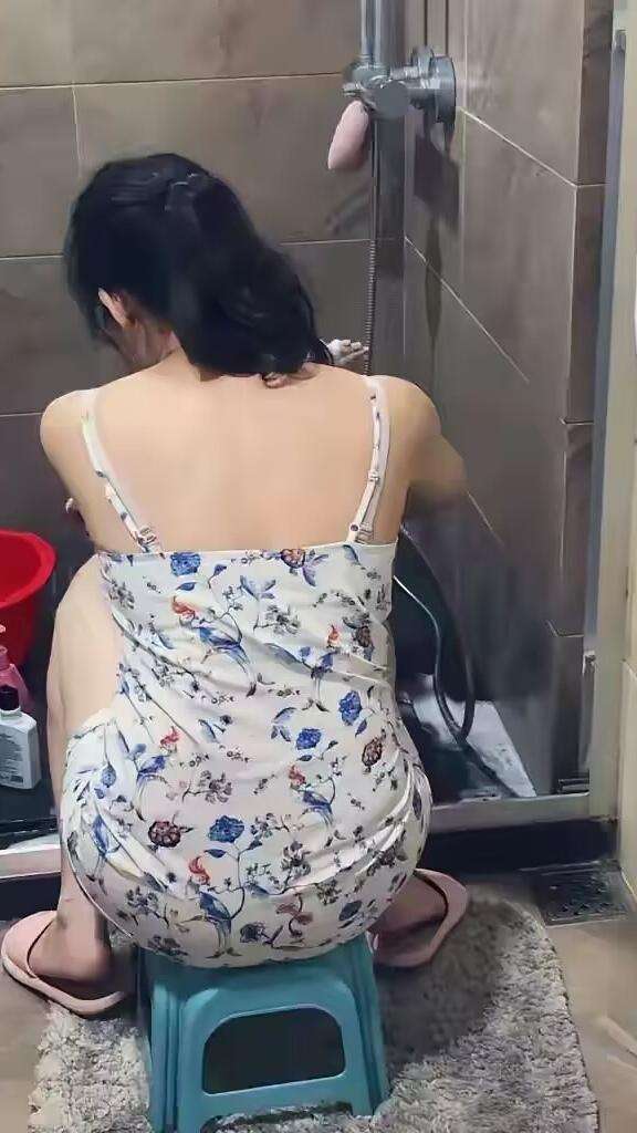 一起合租了三个月，过两天就要回老家陪老公孩子了，感慨万千。