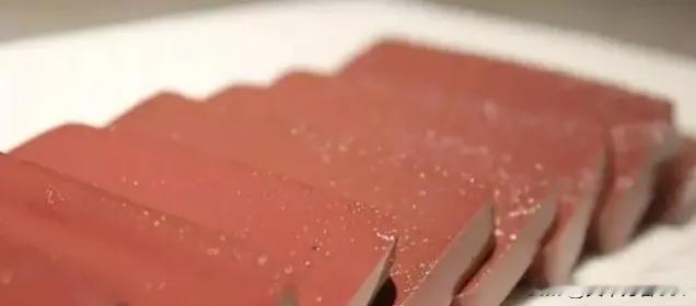 街边小吃和超市零食闻着香，不少却是人工合成的“科技食品”，商家自己都不吃，这6样