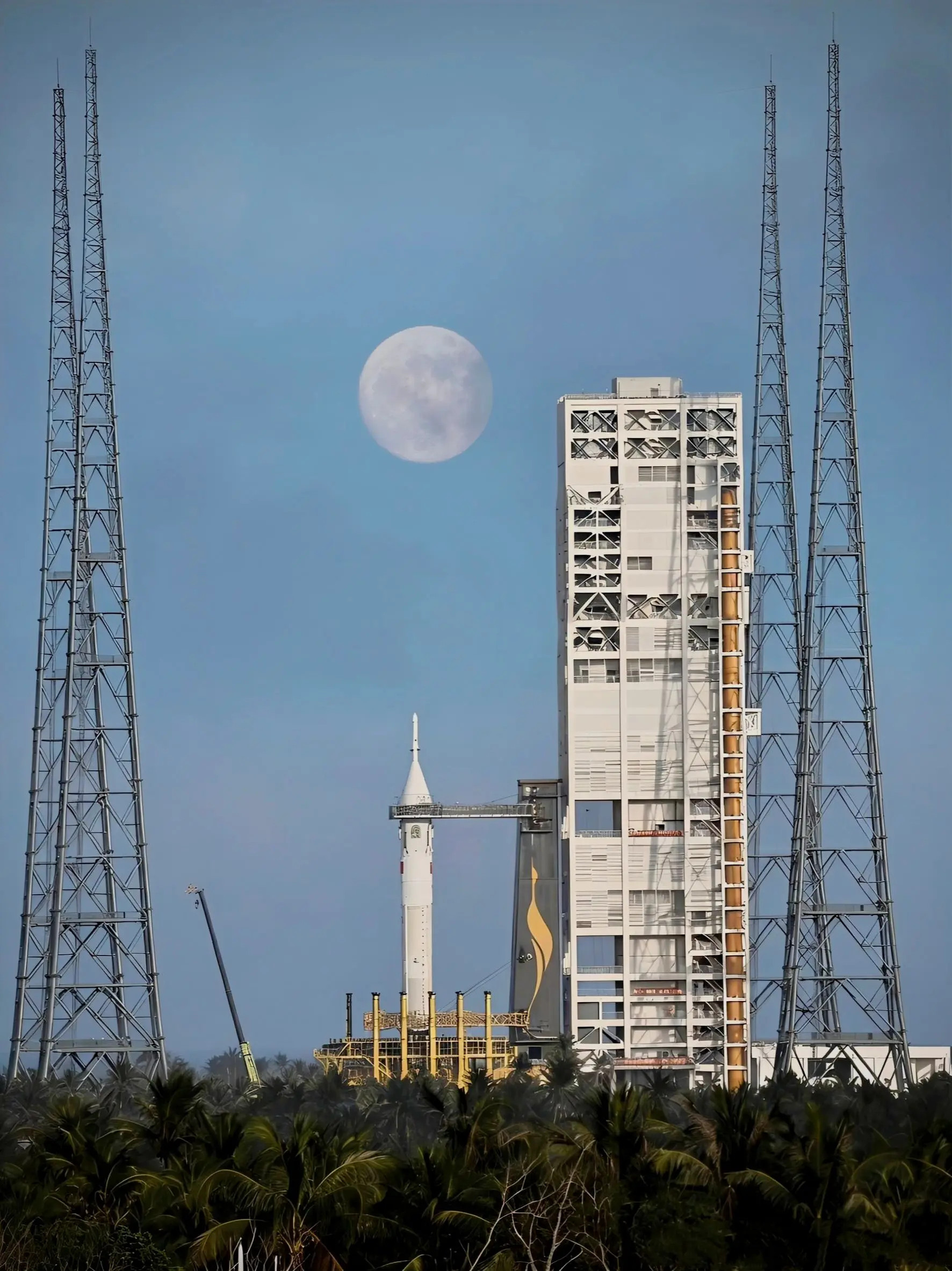 箭指玉盘梦舟飞船最大动压逃逸飞行试验/长征十号系列低空演示验证飞行试验任务试验箭