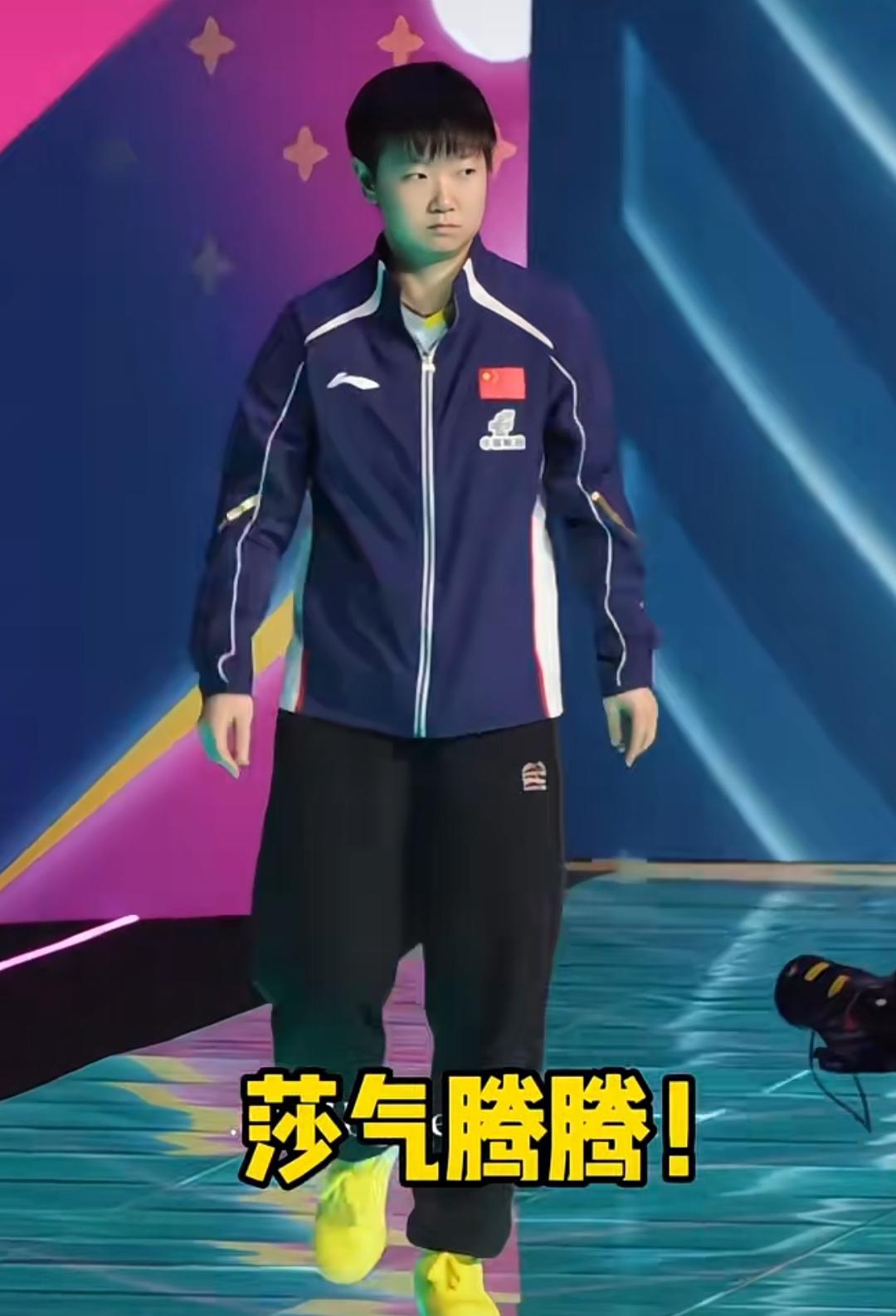 真的很转，超级霹雳转！这是李昱谆评价的孙颖莎的球。晚上8点，孙颖莎与中国