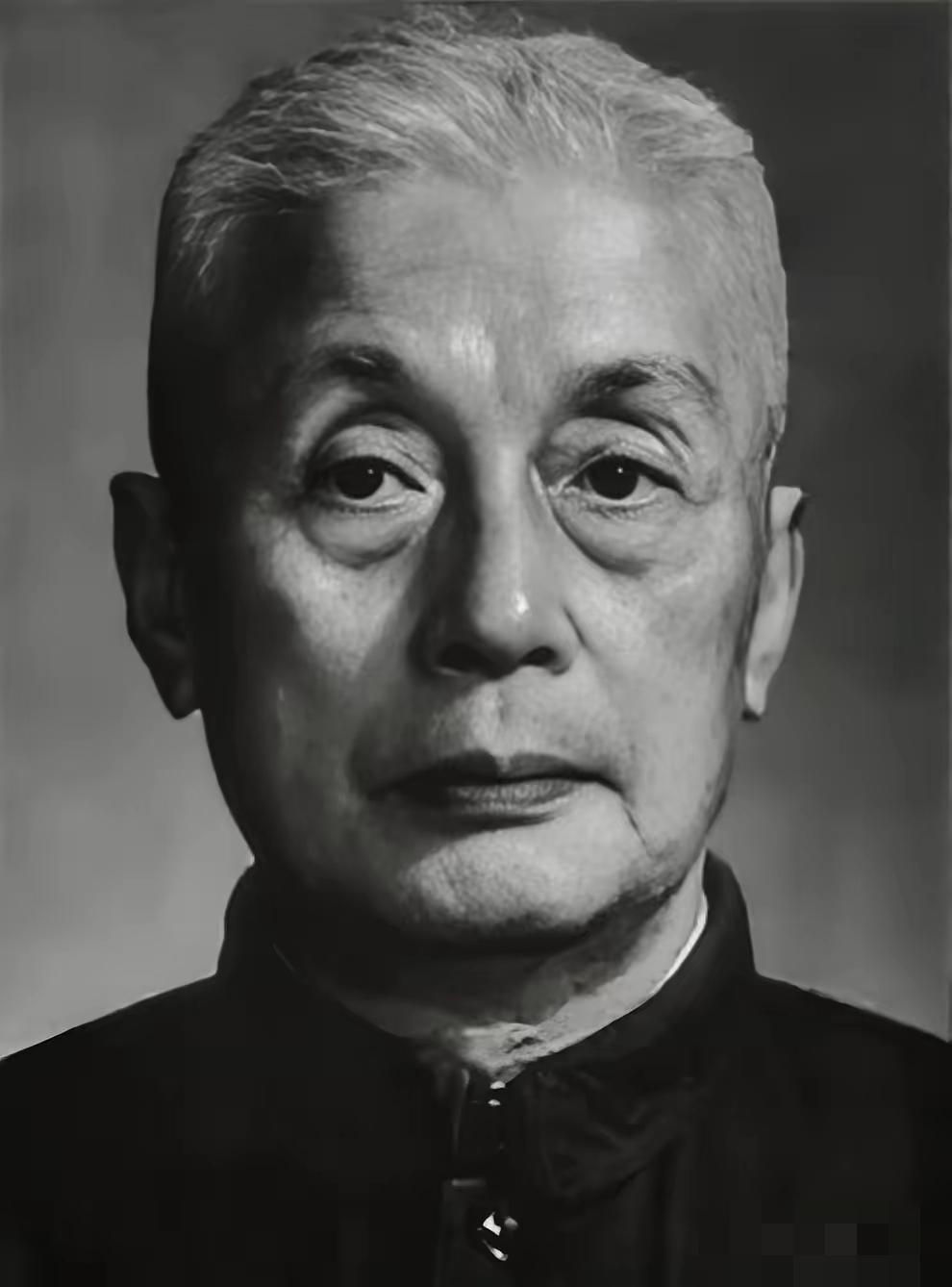 中国科学院院士，中国著名地质学家、古生物学家，是中国早石炭世生物地层学的奠基人之