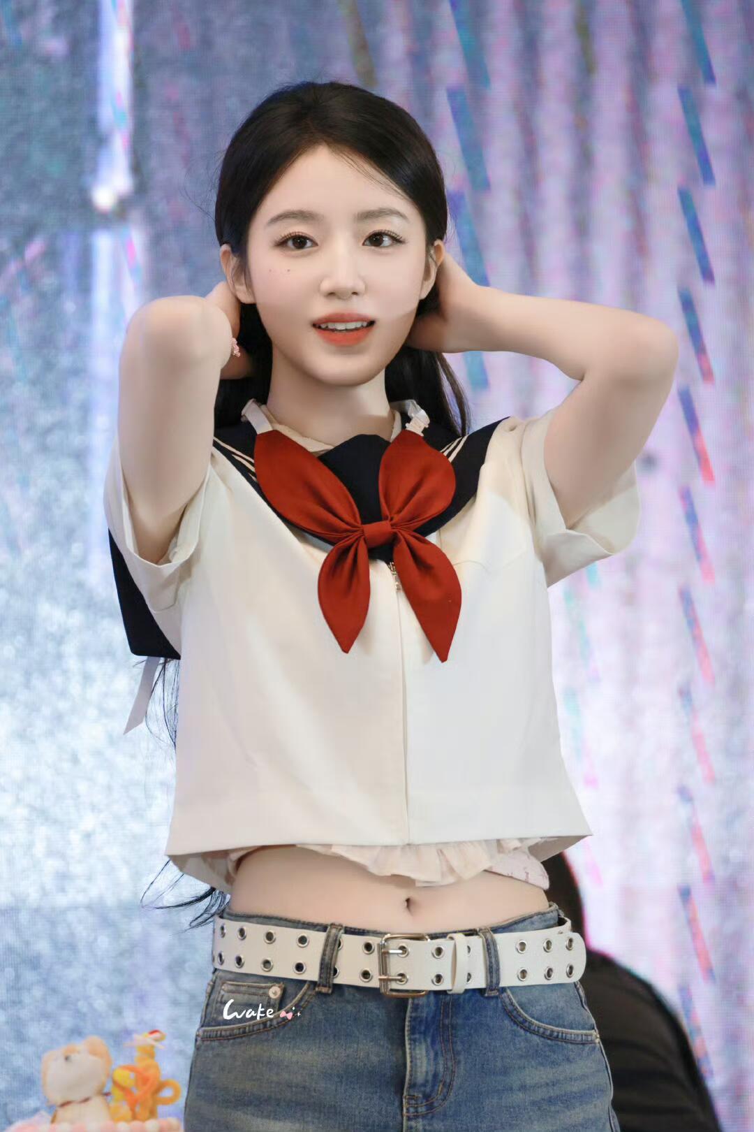我真的有因为叶舒华这场的美貌爱上【JK+牛仔】这种穿搭✨🤔​​​