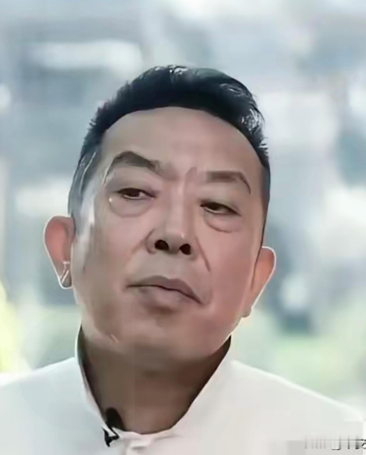 贾国龙估计气得直咬牙，预制菜风波刚平、客流刚回暖，华杉偏要跳出来找事，说西贝是被