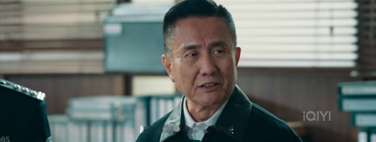 《罚罪2》：直到看到那件白村衣，才知道，真正的狼现身了！秦枫领头破获赌场大案