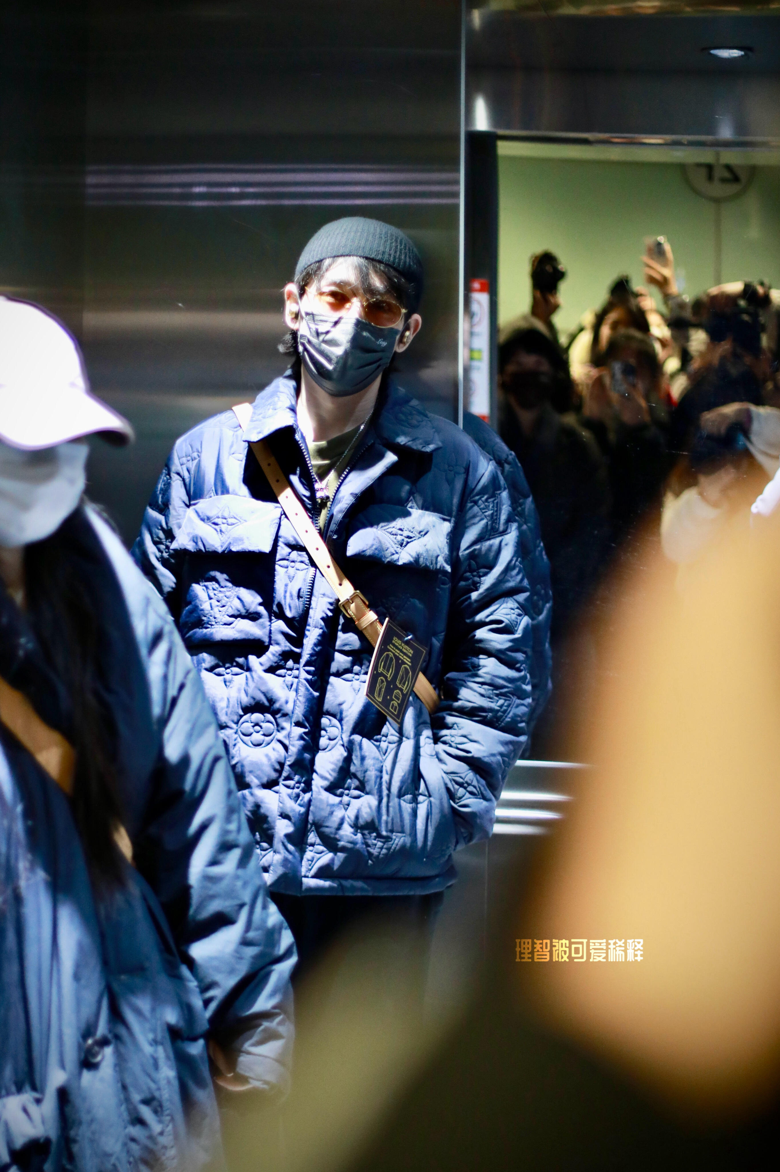 冷帽一戴，气场全开！朱一龙原来这才是冷帽正确戴法