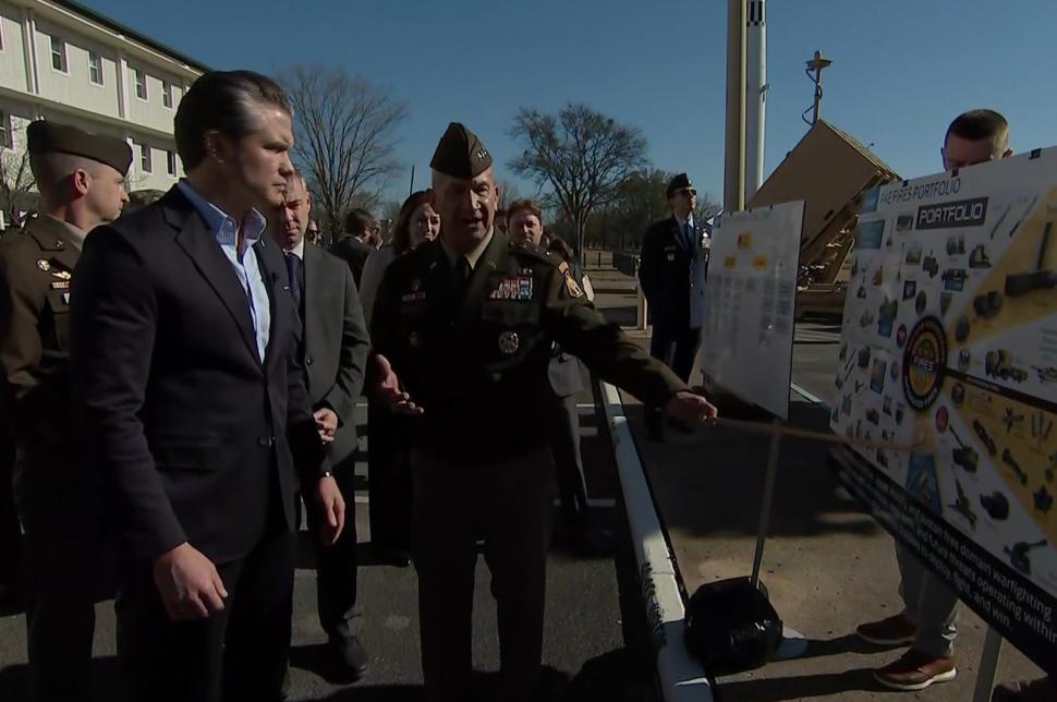 在美国人“起了个大早，赶了个晚集”的高超音速武器领域，目前唯一还算“争点气”的产