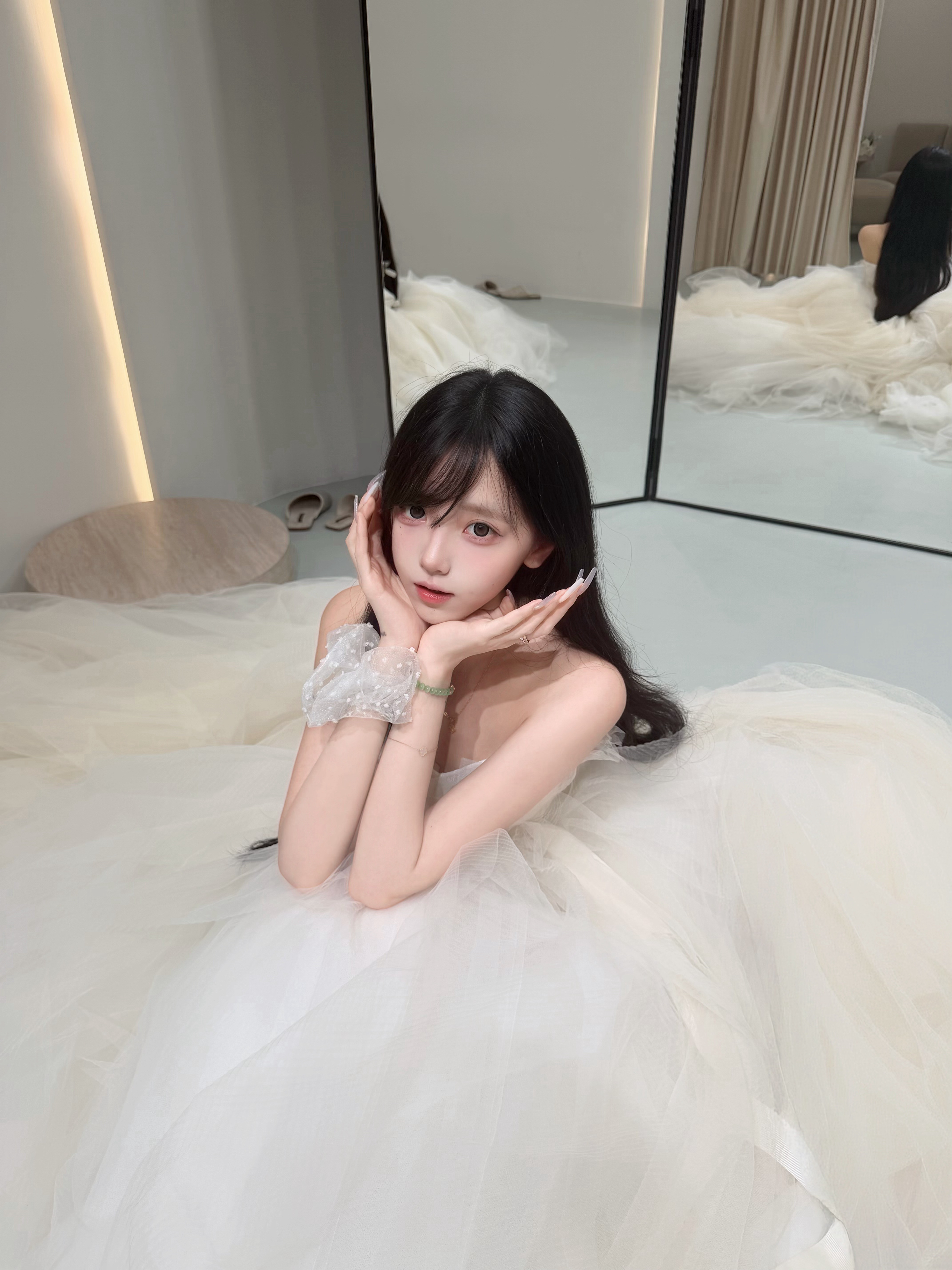 穿上的时候还挺想结婚的