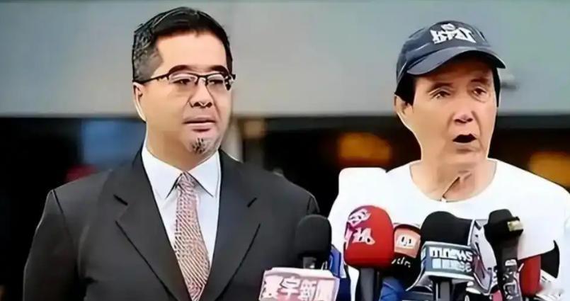 原来我们都看错了马英九！过去两岸都批评马英九政治软弱、遇事甩锅，但现在看来他不仅