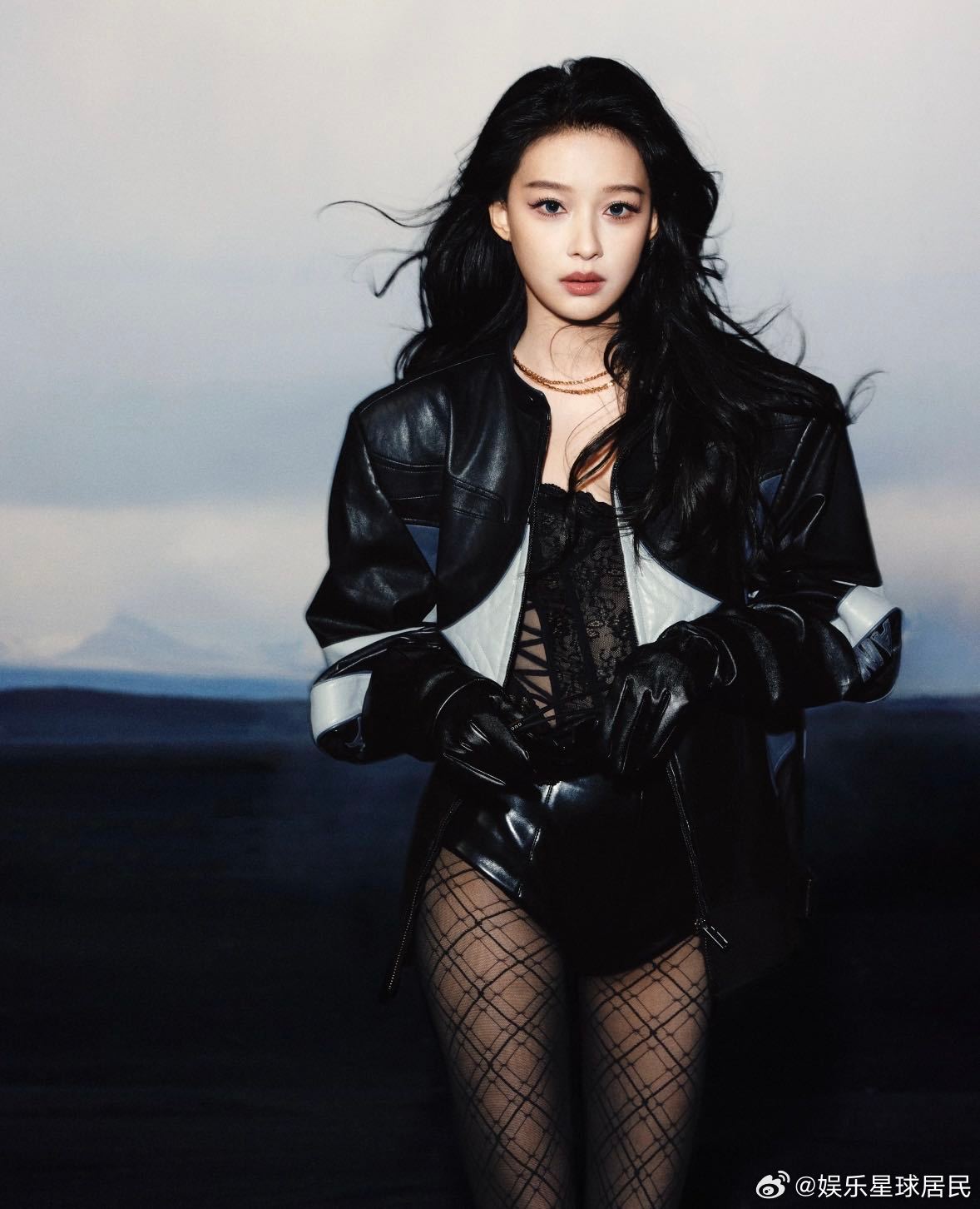 孙怡唱跳小白报道孙怡不行也得行已经开始期待孙怡的舞台了！唱跳小白没什么包袱，不