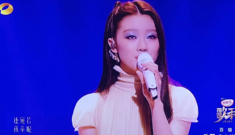 大家发现没有？单依纯参加《歌手2025》，前5期选歌，好像一期不如一期，越来越难