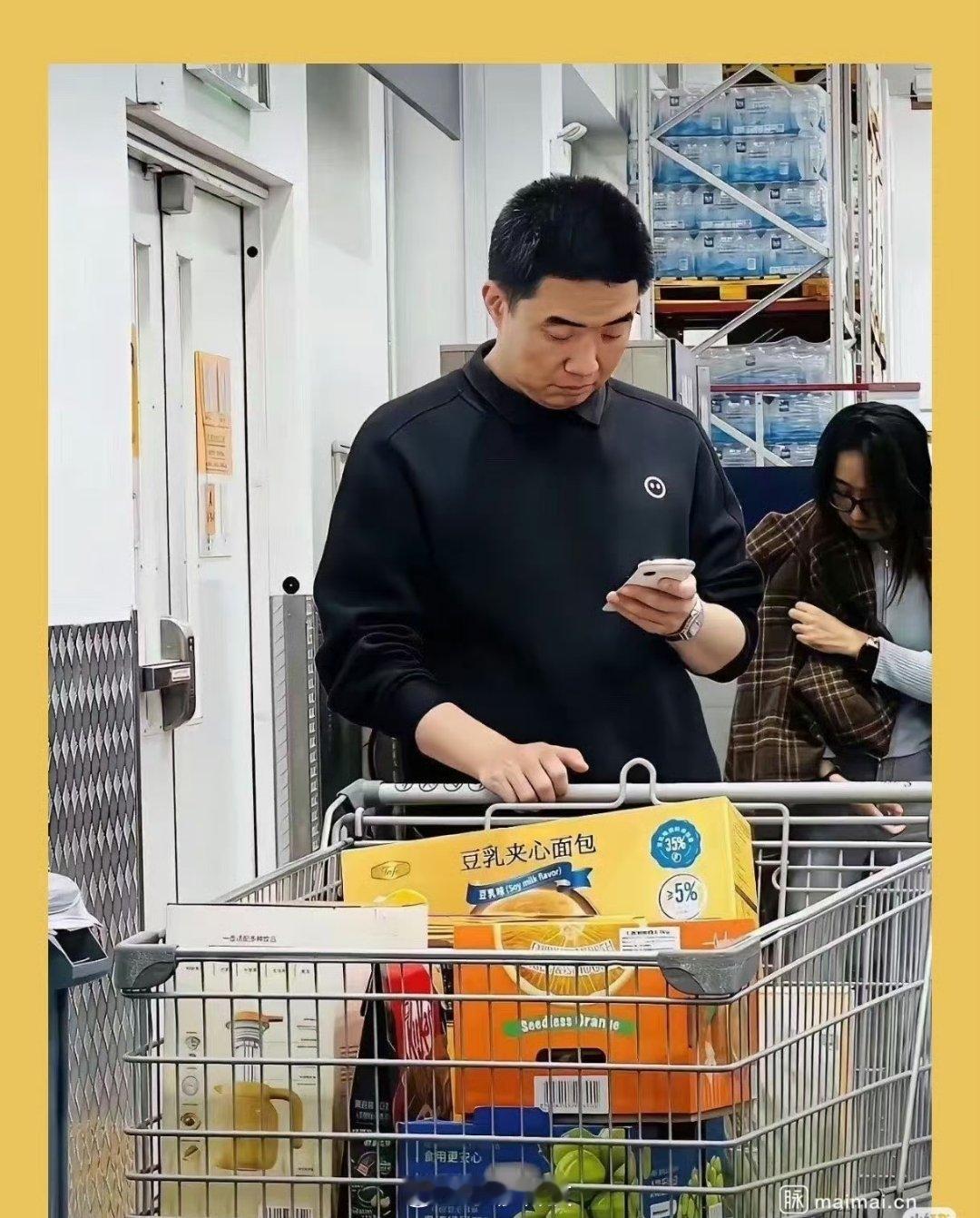 李想逛山姆手机就是苹果，超市就是山姆，汽车就是理想[doge]​​​