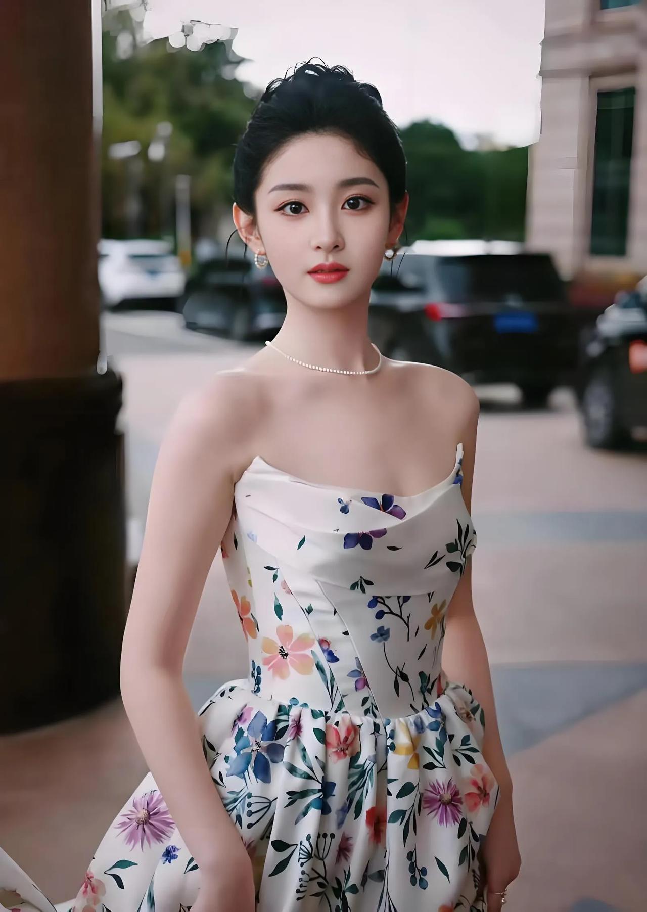 赵晴接棒白鹿，成为于正力捧花旦，大家觉得能成功吗？最近圈里都在传，白鹿解约的
