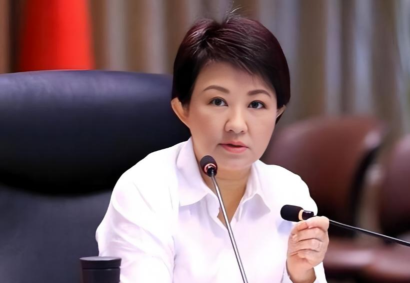 冷战两年，郑丽文和侯友宜和解，却冷落卢秀燕，不简单基于2024年台湾地区领导