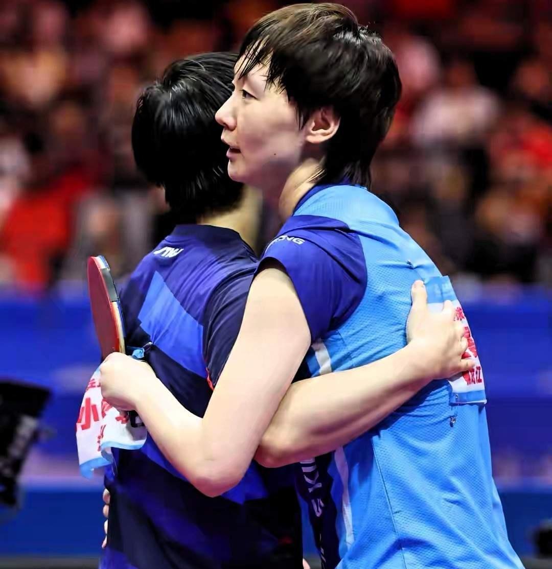 庆幸，国乒拥有孙颖莎、王曼昱双保险香港总决赛落下帷幕，标志着今年国际赛事全部结束