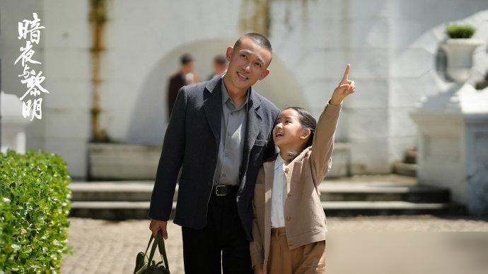 聂远，​这下彻底解释不清了！​亲自带女儿进组不算稀奇，但是直接叫女儿老师