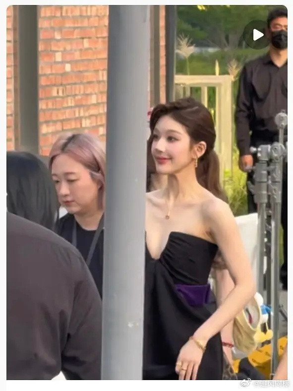 太美了吧对赵露思这张脸这种气质说不出重话好喜欢长长的脖子