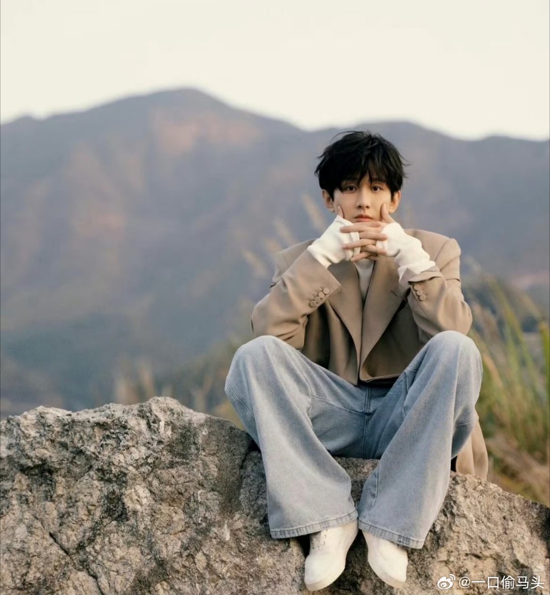 成毅晒汤圆祝大家元宵快乐成毅成毅晒汤圆送元宵祝福啦！一口汤圆一份团圆，跟着淇淇同