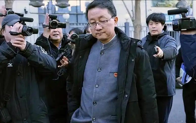 中方大使到任先交副本，正式国书却被澳晾了三周。只因澳方这套“慢动作”里，藏的是对