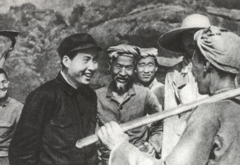 为啥毛主席反复强调，千万别让富人太富，否则后果谁都承担不起。 很多人觉得富人