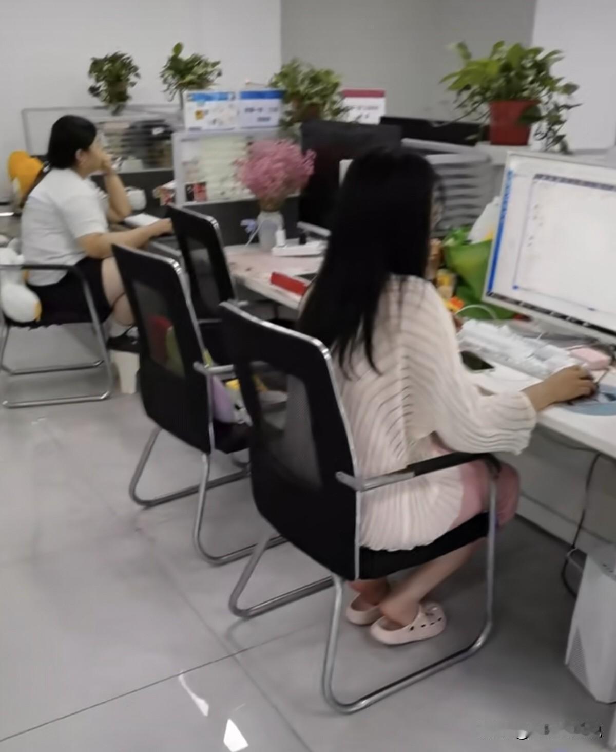 大家觉得，牛马请假，必须要附上请假理由吗？以前我一直觉得请假应该说明请假事由，但