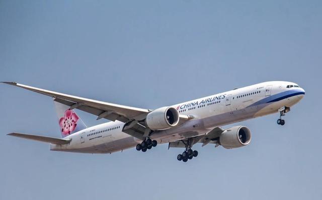 有人建议学俄罗斯封锁领空，把日本飞机逼到西伯利亚去喝西北风。听着解气？错了！真相