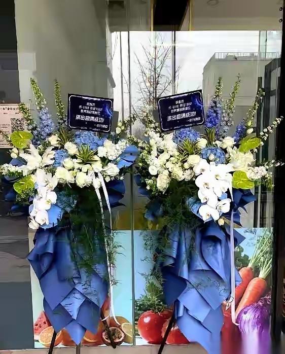 老年大学的确非常好，让老年人有一个聚会的场所，还能学到东西，很多老人从前忙忙碌碌