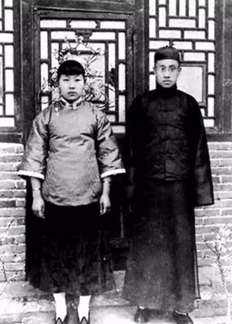 1935年，42岁的妻子因为难产而死，儒学大家梁漱溟却在妻子的悼词中说：“我和她