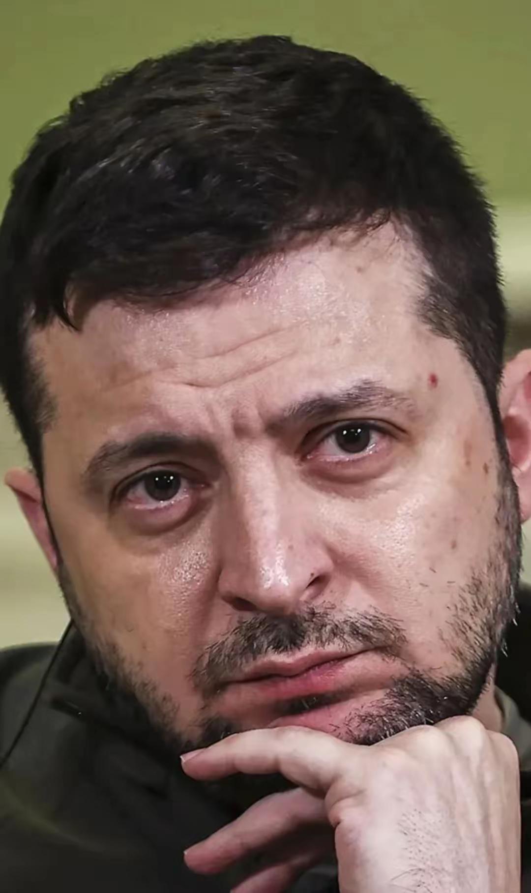 难怪泽连斯基会说，乌克兰即将失去尊严，因为“28点条约”几乎架空了乌克兰。利益