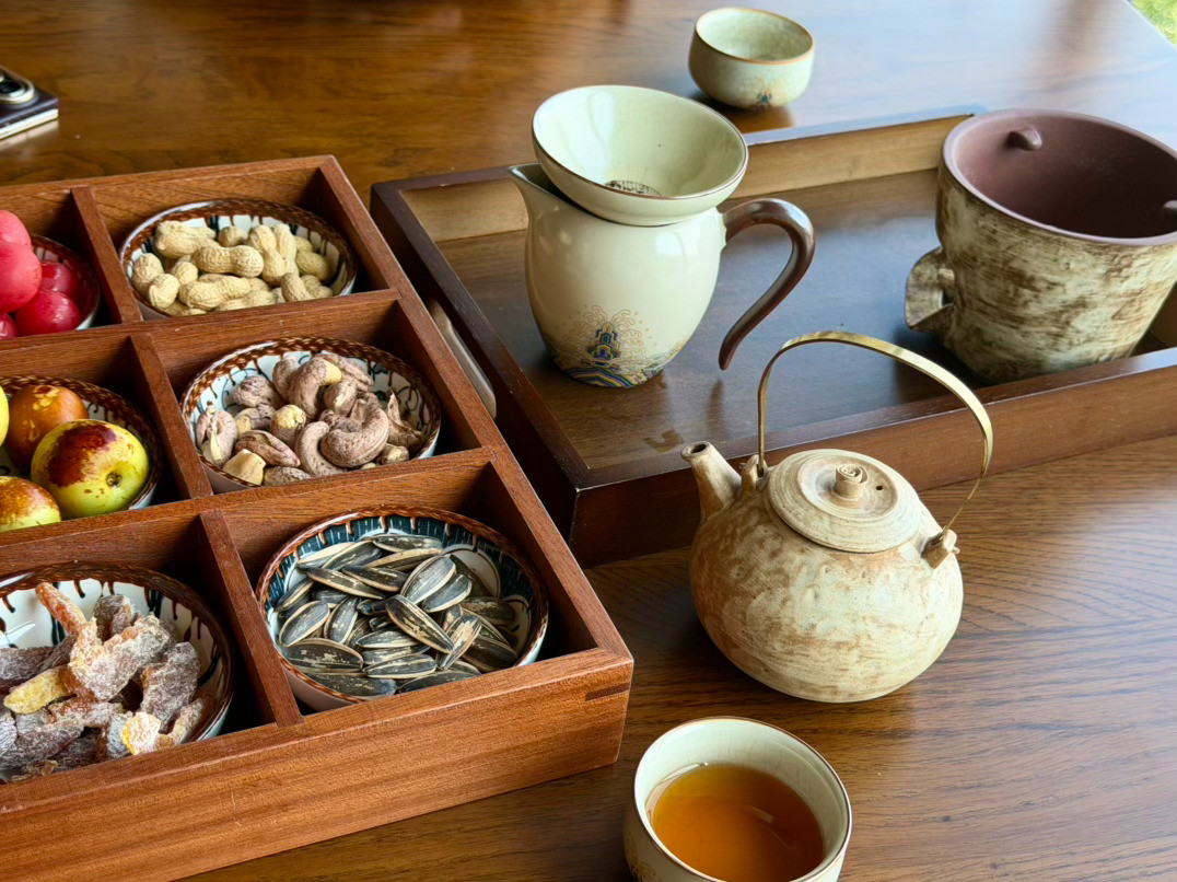 好久没有慢下来，坐着待会了​​​