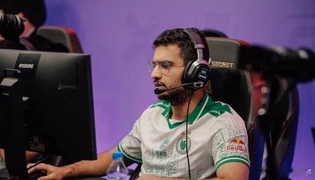 ATF直播聊到了自己为啥缺席了本次梦幻联赛“我割伤了我的一个手指，我把手伸到了风