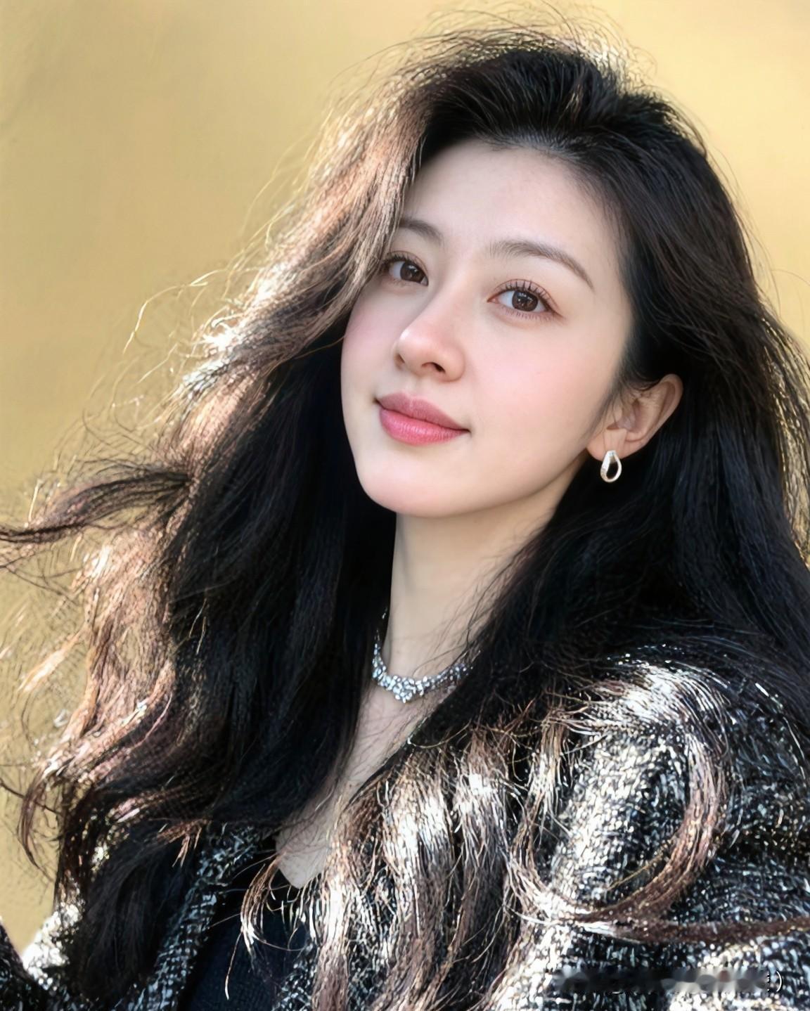 好的爱情，不是让你磨平棱角去迎合，而是你本来的样子，就足够吸引对方。你无