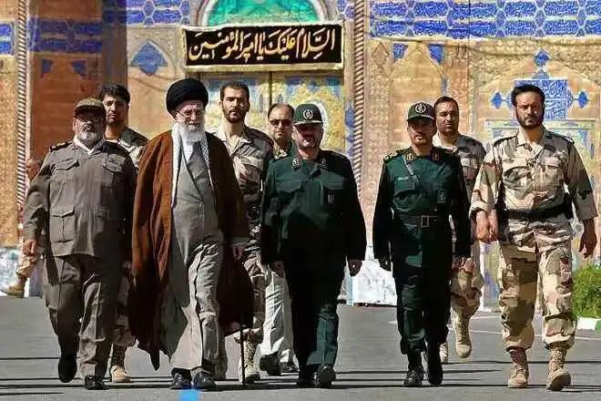 ✨伊朗是俄罗斯重要的南大门✨🐼从前苏联时期开始，就经营同伊朗的关系，直到