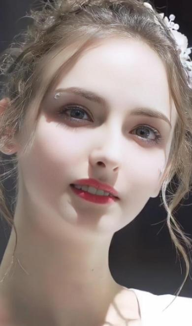 听一位在乌克兰做生意的华人老哥说，现在的基辅，已经不是男人挑女人，而是好几个女人