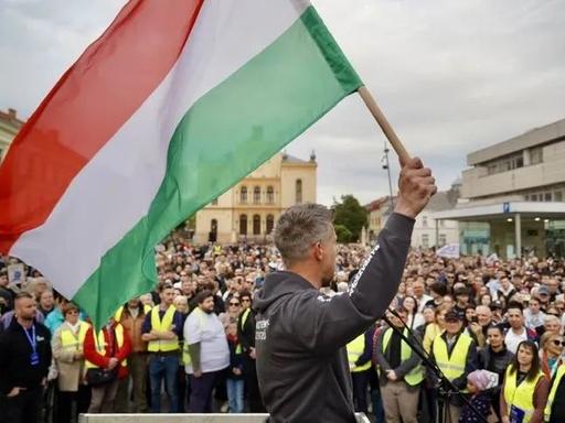 匈牙利大选：欧尔班16年霸权遇滑铁卢，反对党一骑绝尘匈牙利4月12