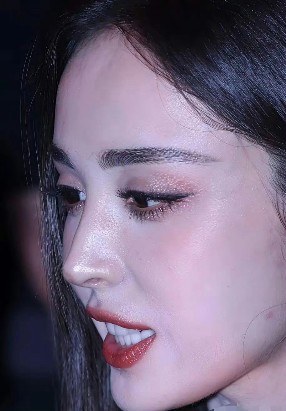 点开之前以为又是什么高清锐化的黑图点开之后….这是人类第八大奇迹🥂​​​