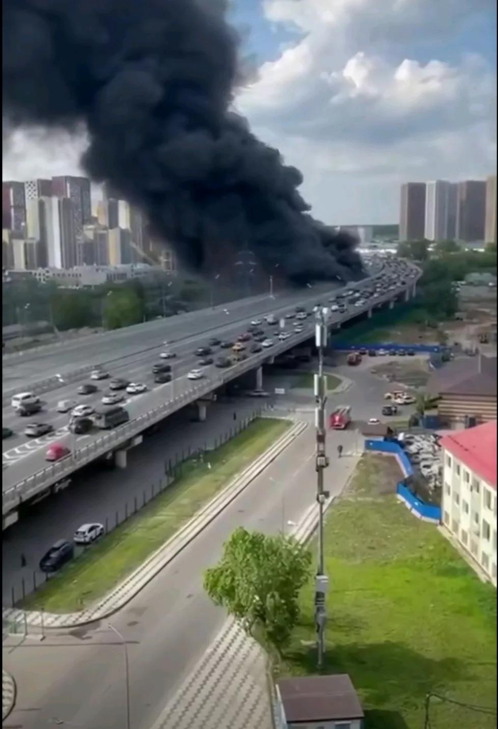 俄媒报道，当地时间27日，俄罗斯外交部发言人扎哈罗娃证实，当天罗斯托夫州多地遭到