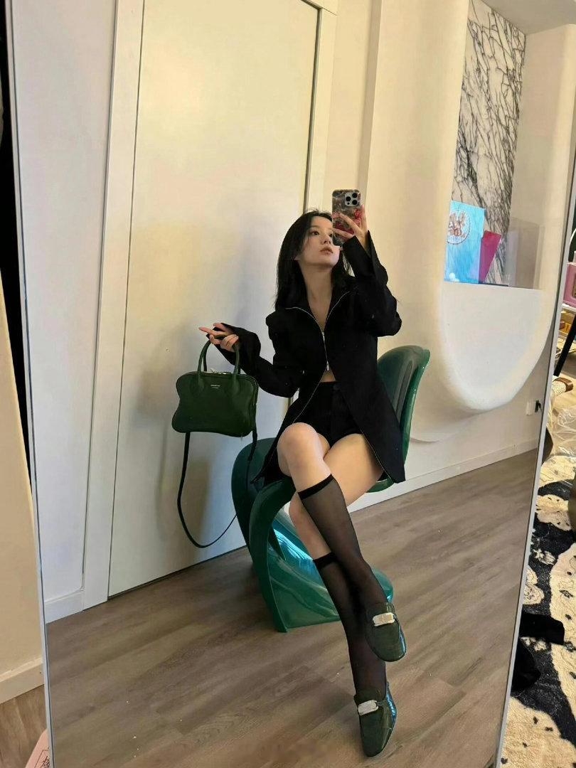 包上恩私服穿搭